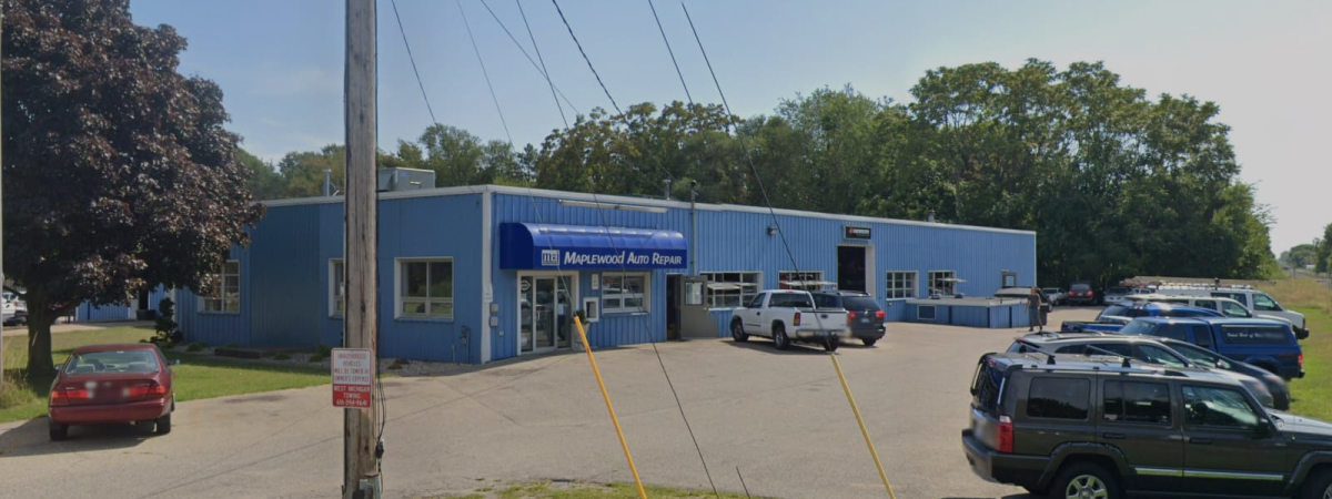 Outside the Shop | Maplewood Auto Inc